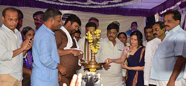 ರಾಷ್ಟ್ರೀಯ-ರಾಜ್ಯ ಹೆದ್ದಾರಿ ಸಂಪರ್ಕ ಜಾಲ ನಿರ್ಮಾಣದಲ್ಲಿ ರಾಜ್ಯ ಪ್ರಥಮ: ಡಾ.ಎಚ್.ಸಿ.ಮಹದೇವಪ್ಪ